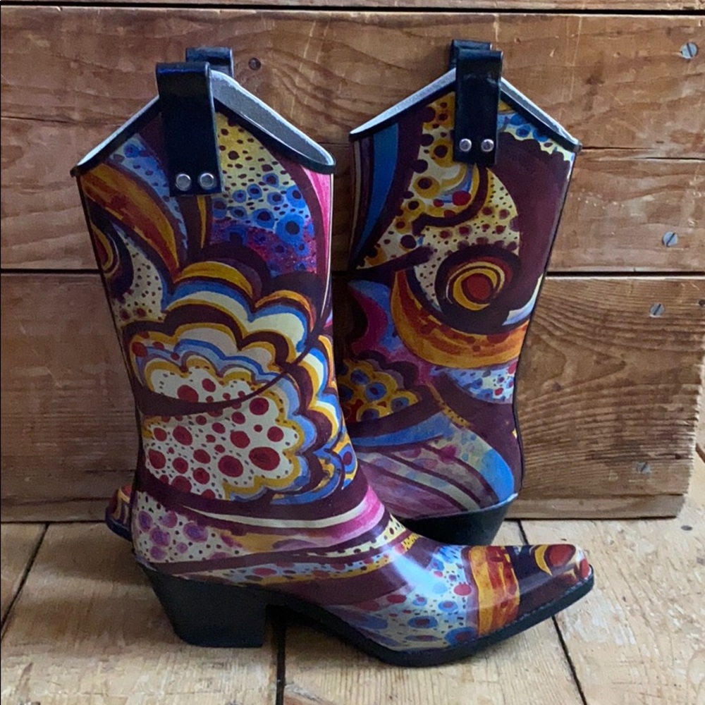Nomad rubber boots